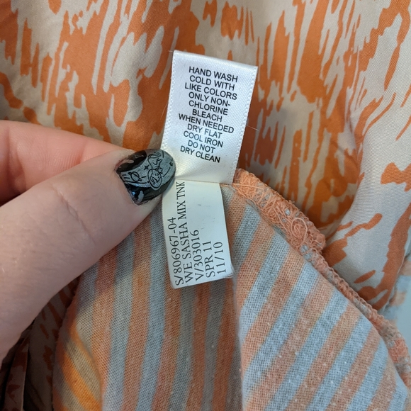 Banana Republic Silk Front Sleeveless Top Medium - Picture 2 of 5